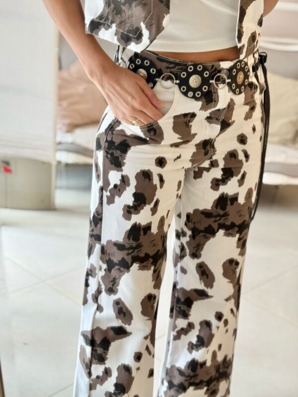 WIDE LEG COW
