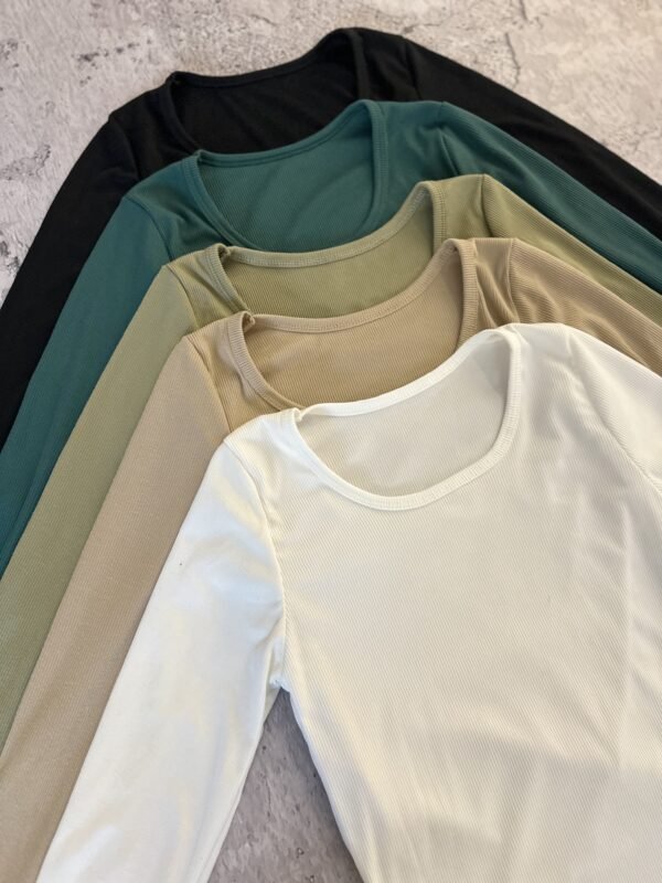 REMERA RUTH