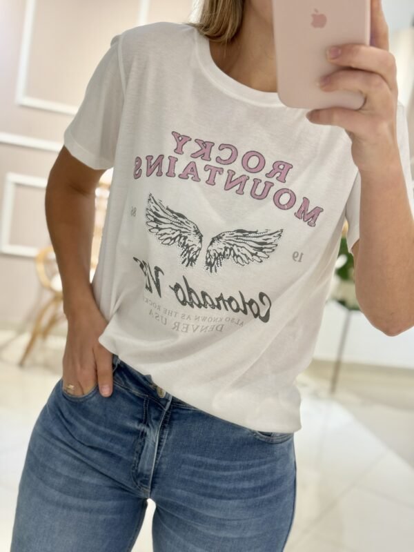 REMERA ROCKY