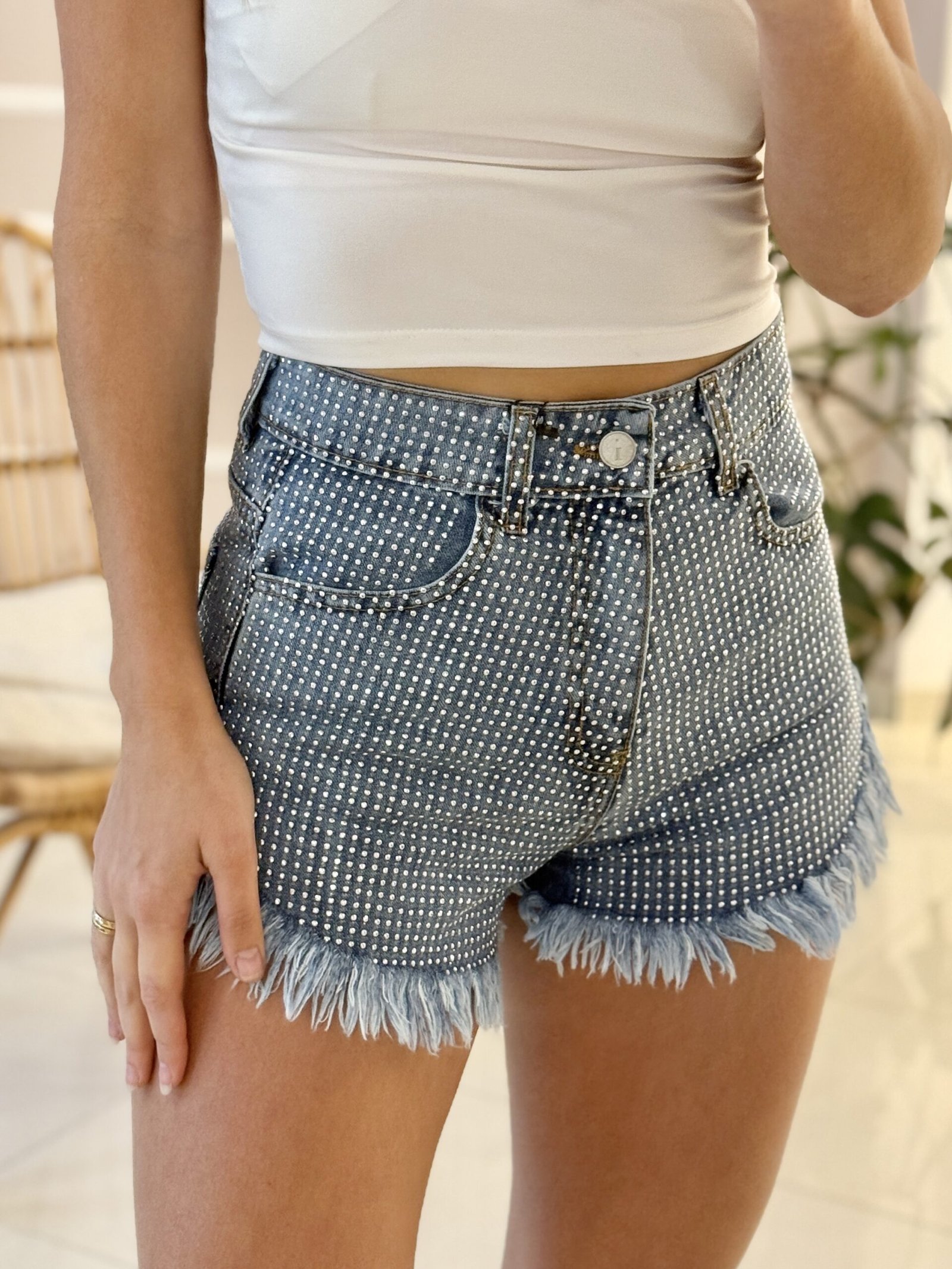 SHORT LALI