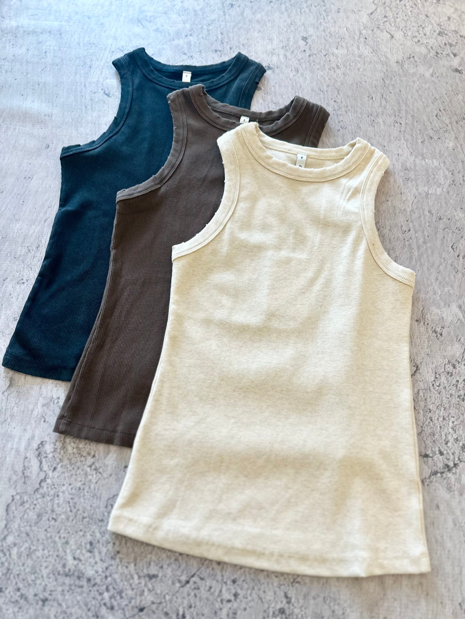 MUSCULOSA MUI - Imagen 2