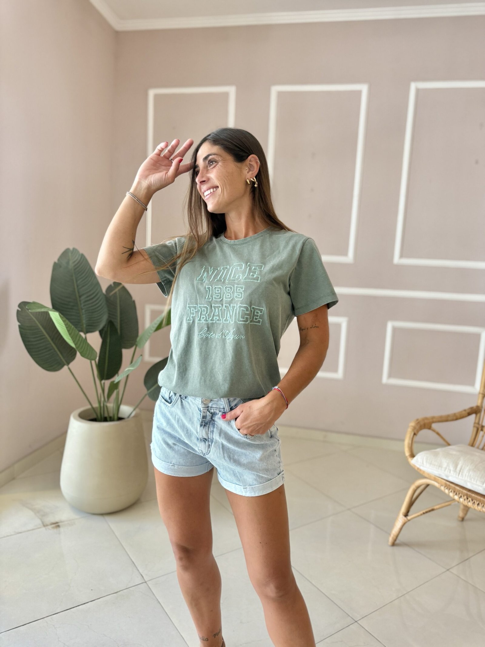 REMERA NICE - Imagen 2