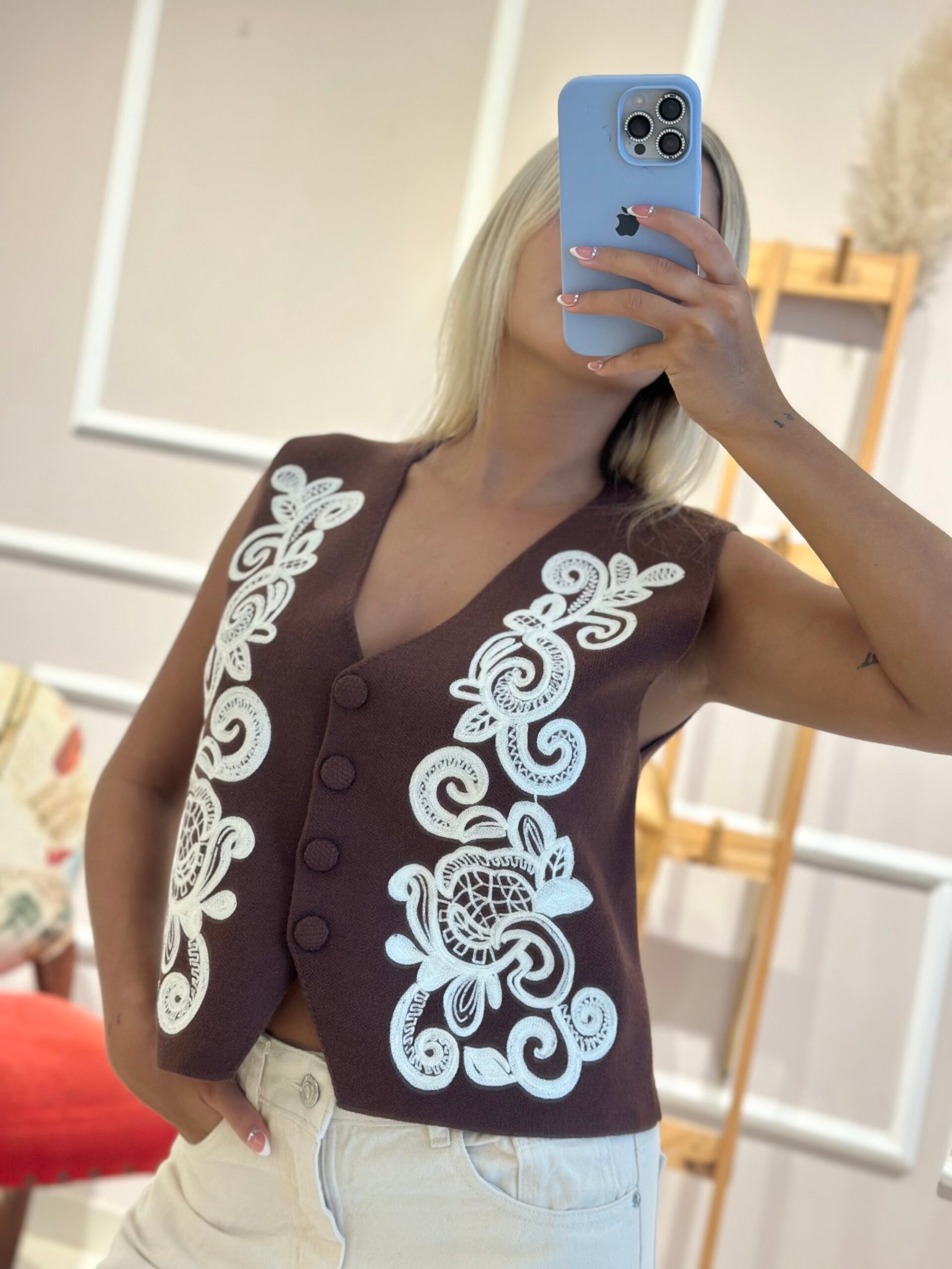 CHELECO GRECIA - Imagen 4