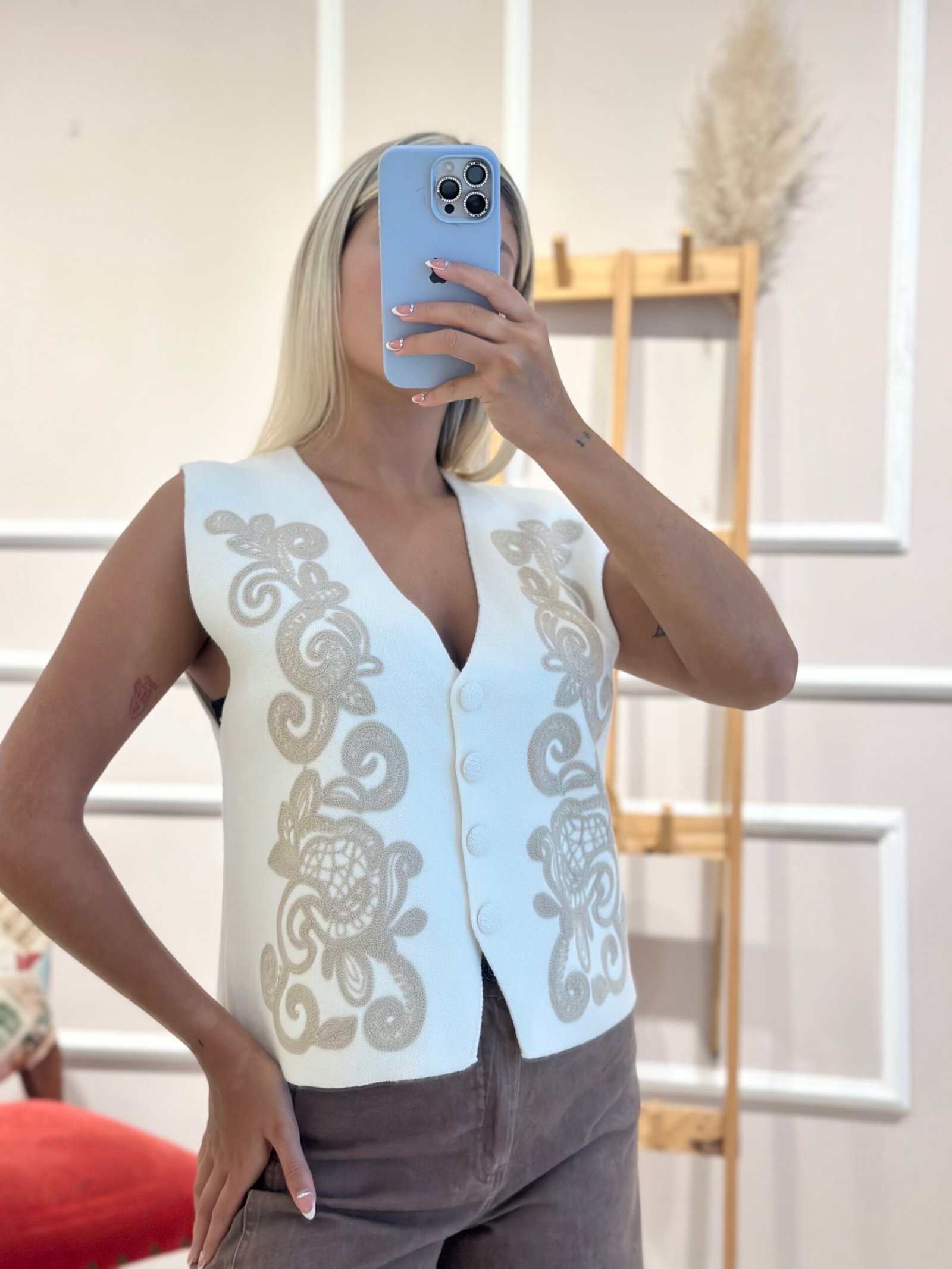 CHELECO GRECIA - Imagen 2