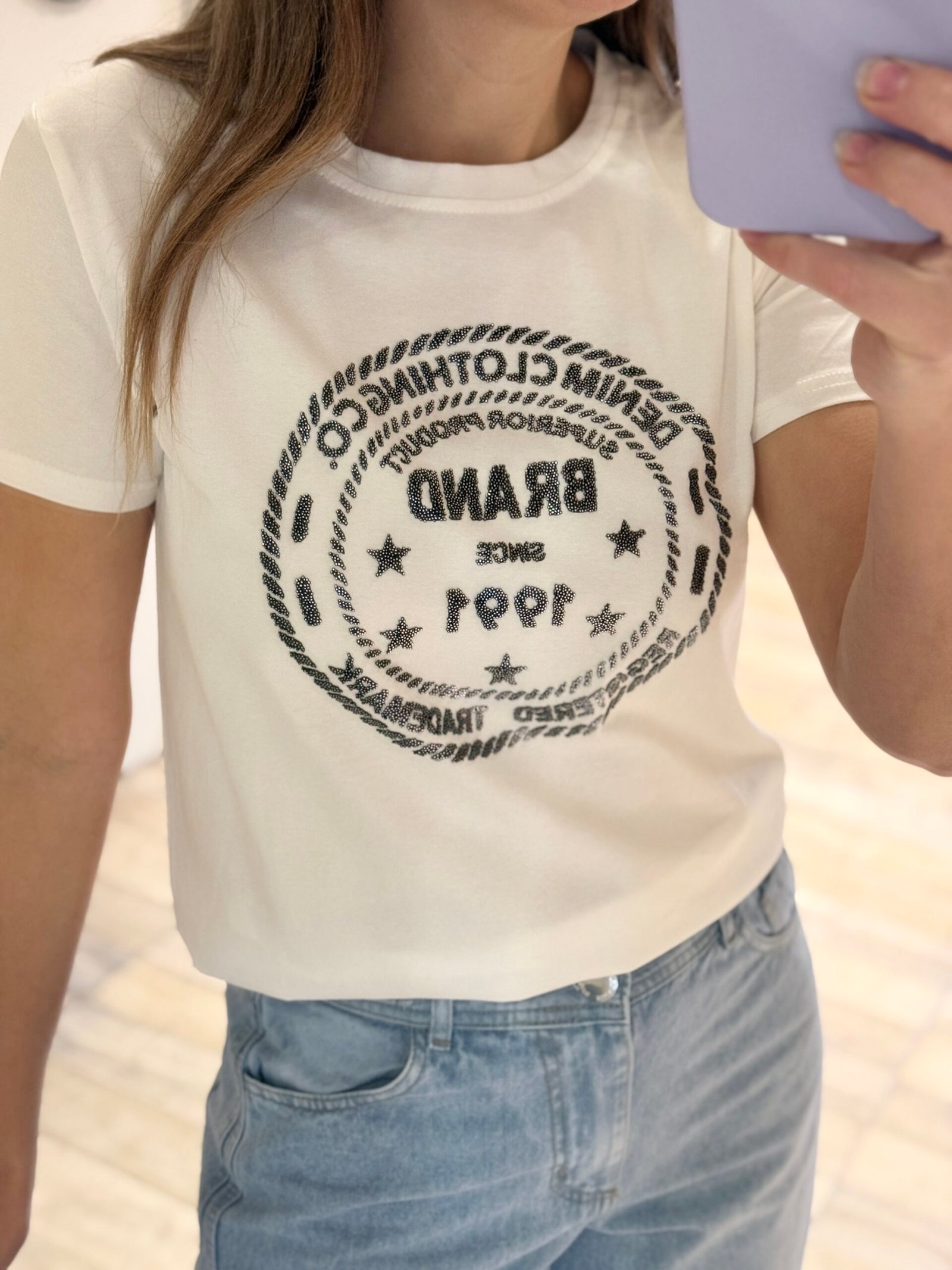 REMERA BRAND - Imagen 3