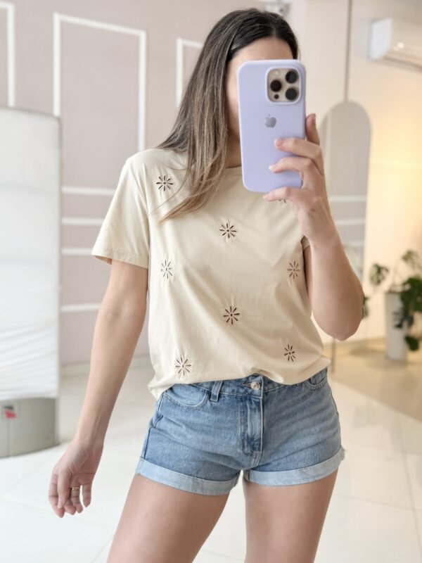 REMERA FLORA