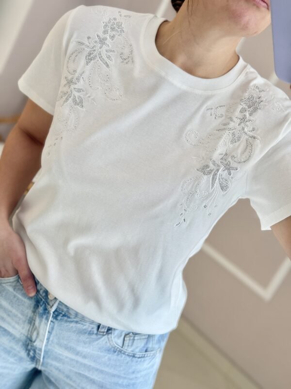 REMERA SORA