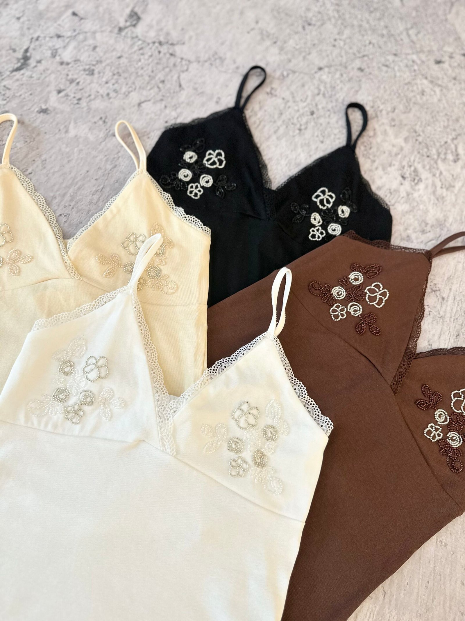 MUSCULOSA MIA - Imagen 3